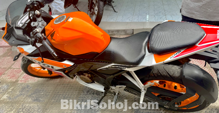Honda Cbr 150R Rapsol Thai Edition